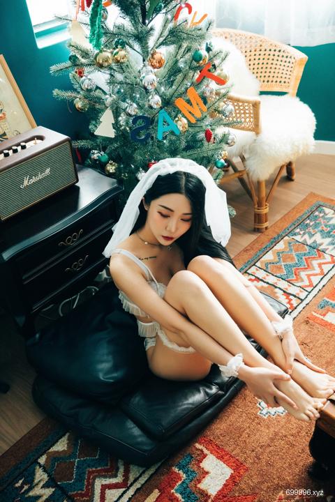 Bomi - Holiday